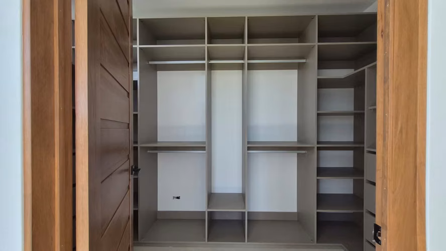 Casa de lujo 361m² - Hacienda Los Reyes - La Guácima - 98% avance - 3 hab + oficina RZ - Imagen 13