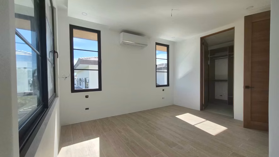 Casa de lujo 361m² - Hacienda Los Reyes - La Guácima - 98% avance - 3 hab + oficina RZ - Imagen 12