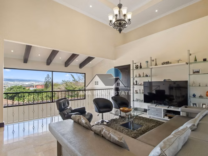 Residencia de lujo con elevador en Escazú | 600 m² y terreno de 1.453 m² - Imagen 9