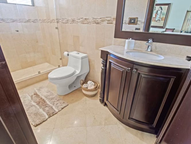 Residencia de lujo con elevador en San Rafael Escazu - Imagen 13