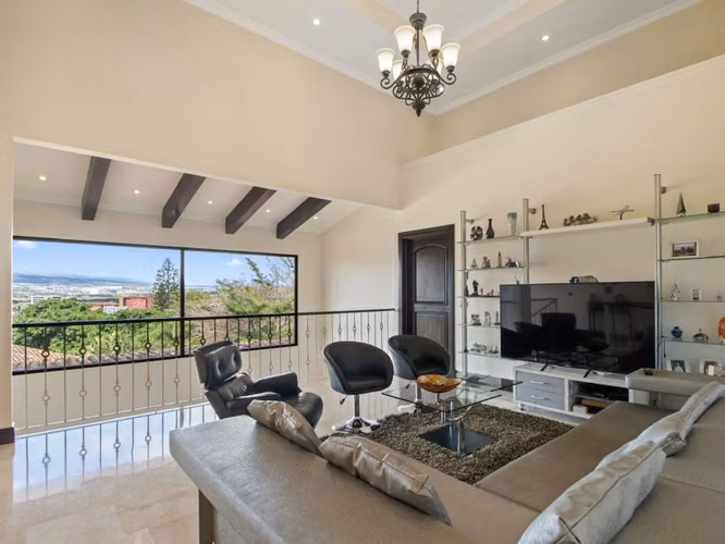 Residencia de lujo con elevador en San Rafael Escazu - Imagen 14