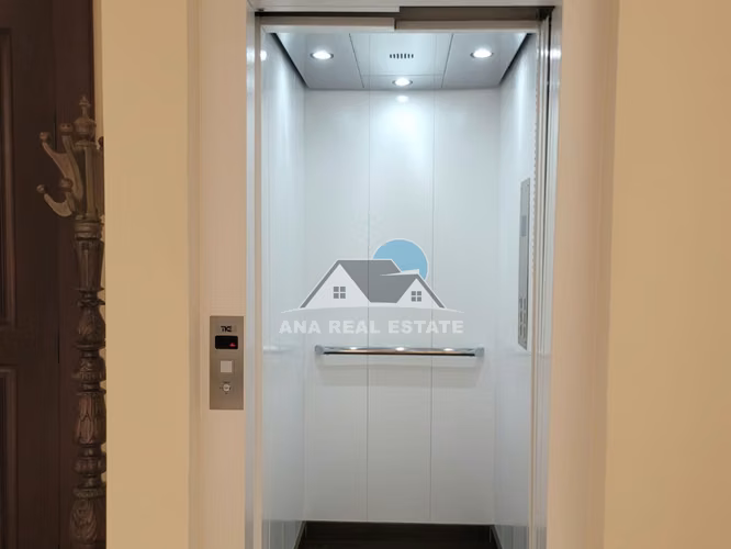 Residencia de lujo con elevador en Escazú | 600 m² y terreno de 1.453 m² - Imagen 11