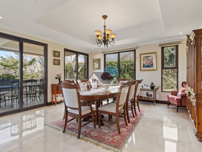 Residencia de lujo con elevador en Escazú | 600 m² y terreno de 1.453 m² - Imagen 4