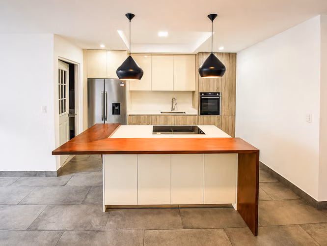 ALQUILER DE CASA CON LÍNEA BLANCA EN CONDOMINIO RÍO PALMA* - Imagen 2