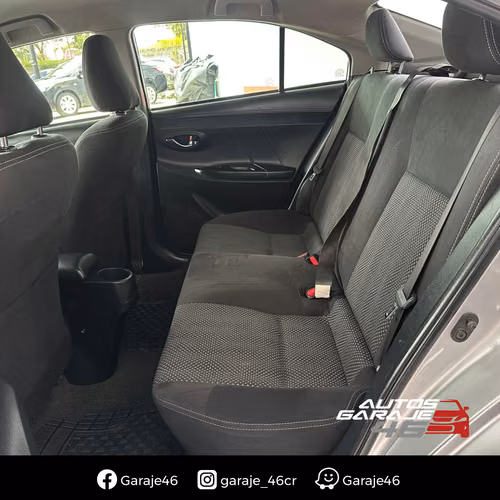 TOYOTA YARIS E 2018 Automático - Imagen 11