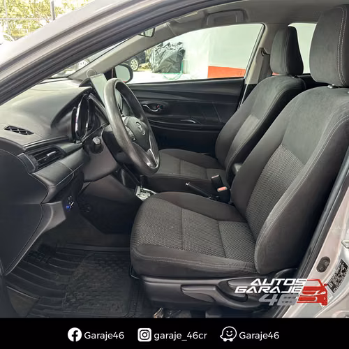 TOYOTA YARIS E 2018 Automático - Imagen 12