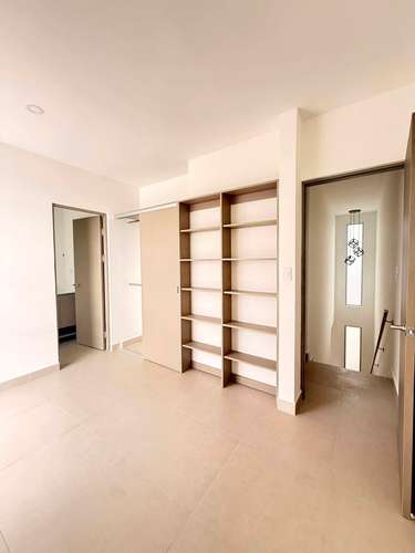 Venta de Casa en Condominio con Ático y Amenidades Premium – Vistas Santa Ana Río Oro - Imagen 5