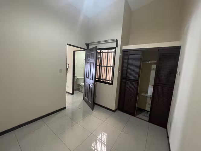 ALQUILER DE APARTAMENTO EN HEREDIA CERCA DE LA UNA, HEREDIA - Imagen 10