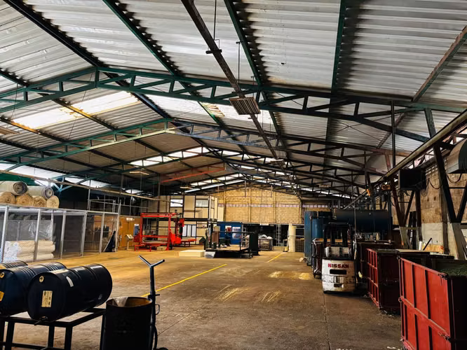 Bodega en Cartago Uso Industrial & Comercial