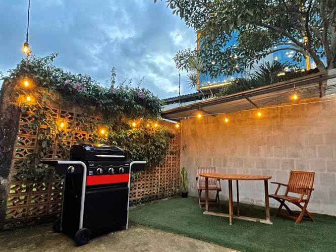 Apartamento semi amueblado en alquiler en Sabana Sur! P645 - Imagen 9