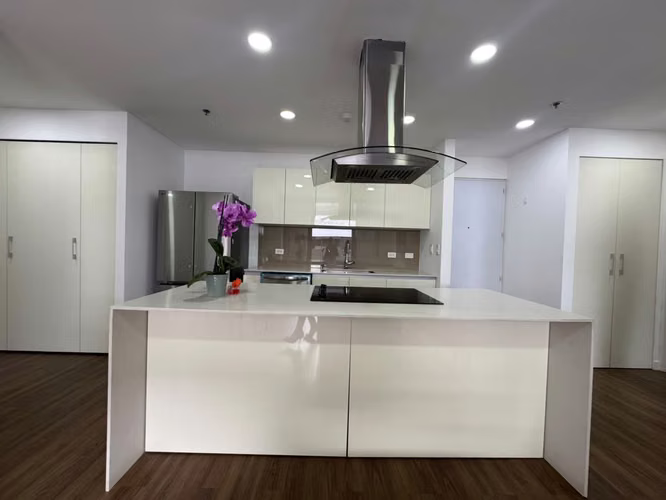 Alquiler de apartamento amueblado en Escazú