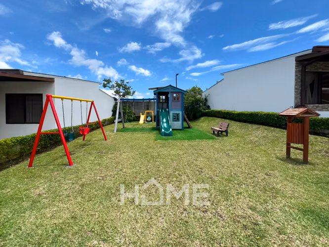 Apartamento Amoblado en Alquiler en La Trinidad de Moravia - Imagen 17