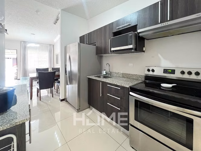 Apartamento Amoblado en Alquiler en La Trinidad de Moravia - Imagen 6