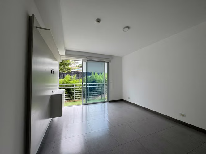 Alquiler de apartamento con línea blanca en Escazú - Imagen 4