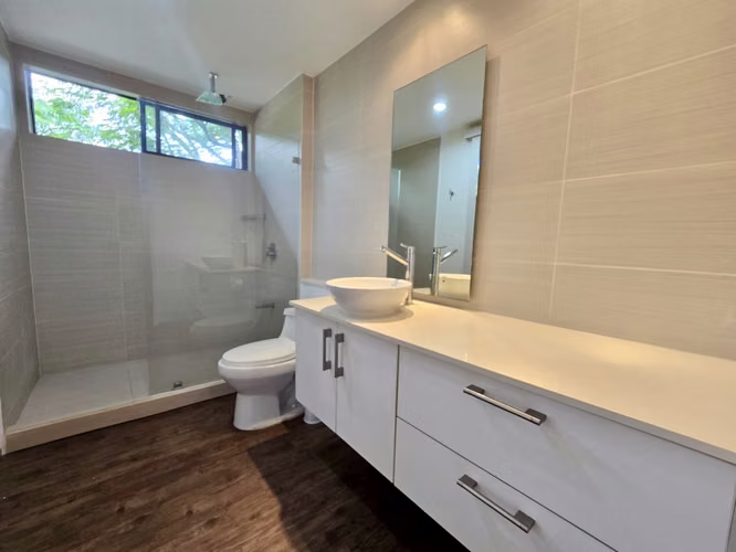 ALQUILER DE APARTAMENTO CON LINEA BLANCA EN BRASIL DE SANTA ANA - Imagen 6