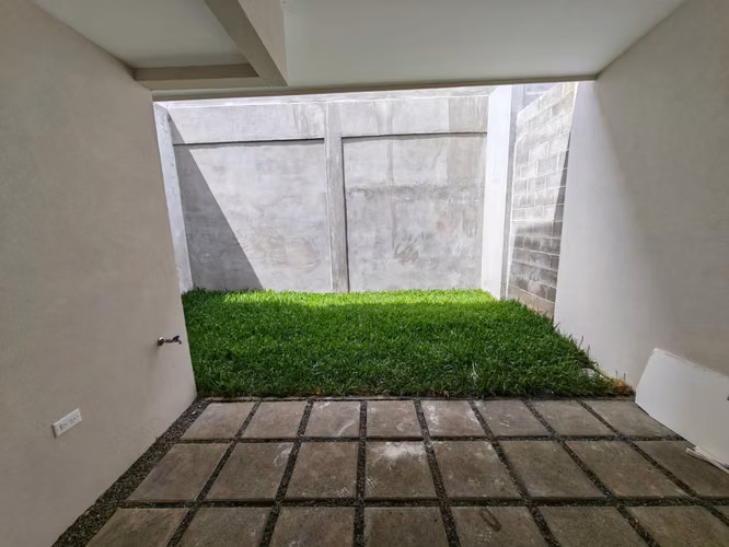 Casa en alquiler con línea blanca en Escazú - Imagen 4