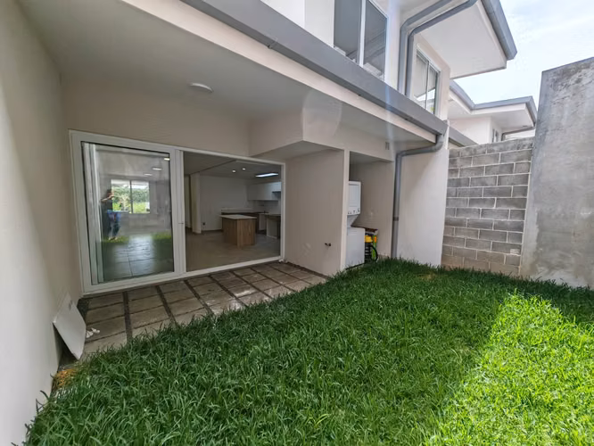 Casa en alquiler con línea blanca en Escazú - Imagen 6