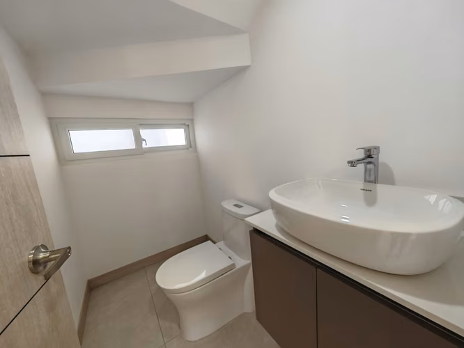 Casa en alquiler con línea blanca en Escazú - Imagen 5
