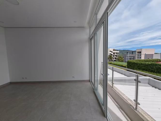 Casa en alquiler con línea blanca en Escazú - Imagen 8