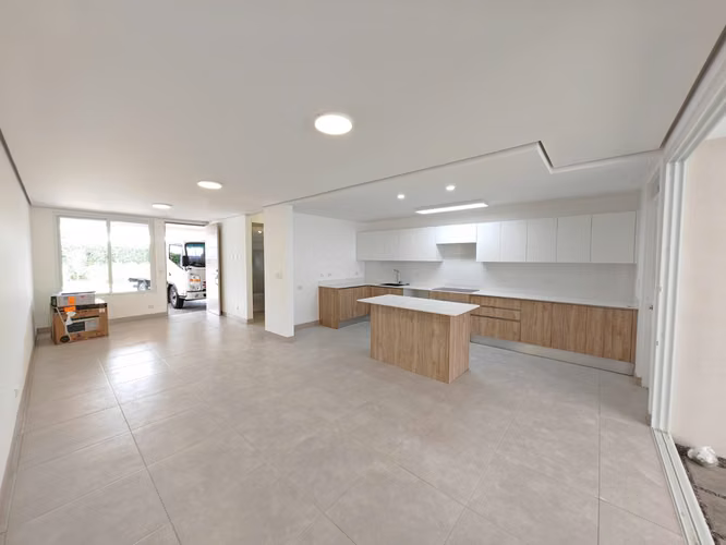 Casa en alquiler con línea blanca en Escazú - Imagen 7