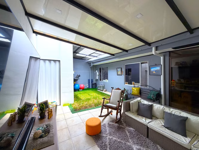 Casa en Venta en Residencial, Coronado. Ubicación Céntrica, 3 Habitaciones, Patio. - Imagen 9