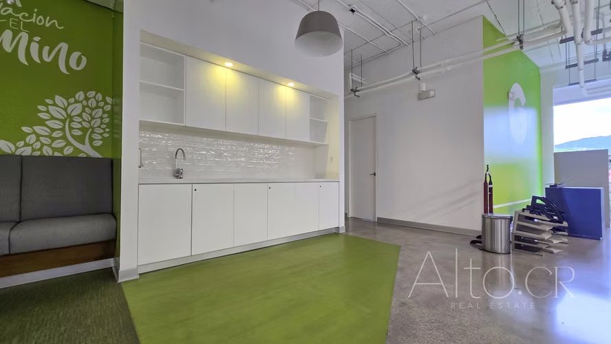 OFICINA AMUEBLADA CENTRO CORPORATIVO LINDORA   DE  221m²   |  MEZZANINE - Imagen 3