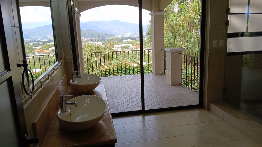 ALQUILER CASA EN TRES RIOS - Imagen 12