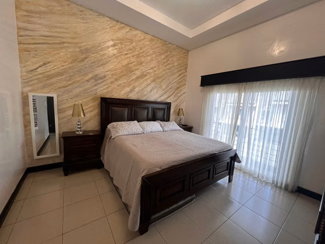 ALQUILER O VENTA CASA 3 HAB 4 PARQUEOS GUACHIPELIN DE ESCAZU CONDOMINIO RIO PALMA $2100 - Imagen 6
