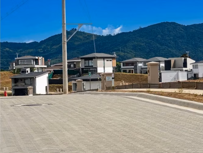 Venta de lote en condominio en Cartago, Tres Ríos.