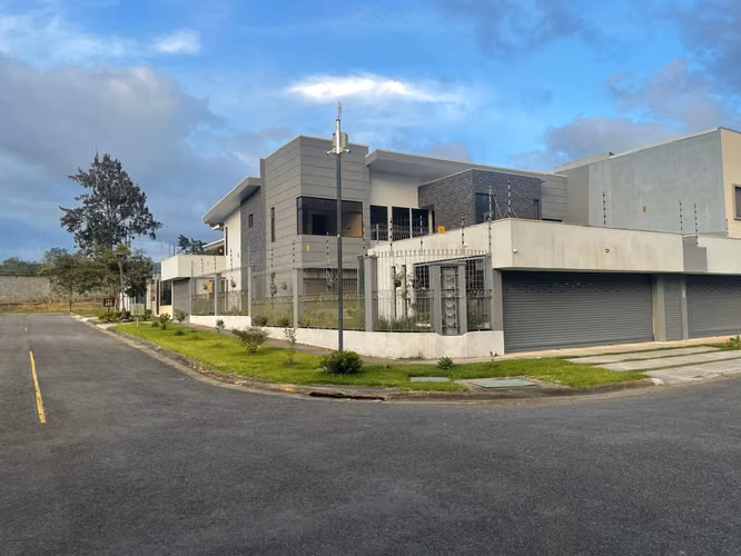 APARTAMENTOS PARA ALQUILER RESIDENCIAS DEL ESTE