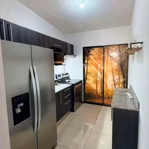 SE ALQUILA  CASA AMUEBLADA EN CONDOMINIO RESERVA MORAVIA - Imagen 5