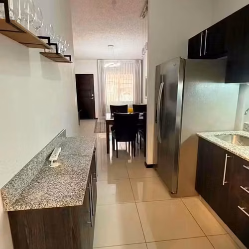 SE ALQUILA  CASA AMUEBLADA EN CONDOMINIO RESERVA MORAVIA - Imagen 6
