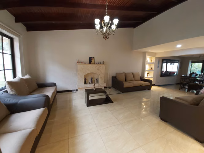 Rebajada!!! Venta de dos Casas de Dos Plantas en San Ramón de Tres Ríos, Cartago.  13733 - Imagen 4