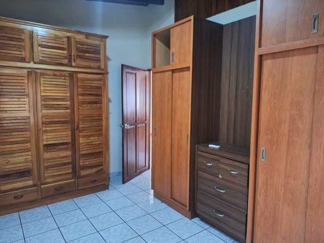 Venta de casa en el centro de San Isidro del General - Imagen 19