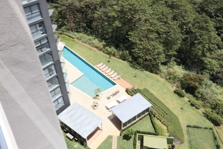 Venta Apartamento Moderno de 2 Habitaciones con Vistas Panorámicas en San José - Imagen 18