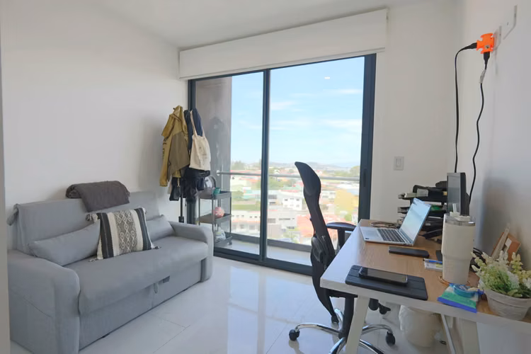 Venta Apartamento Moderno de 2 Habitaciones con Vistas Panorámicas en San José - Imagen 12
