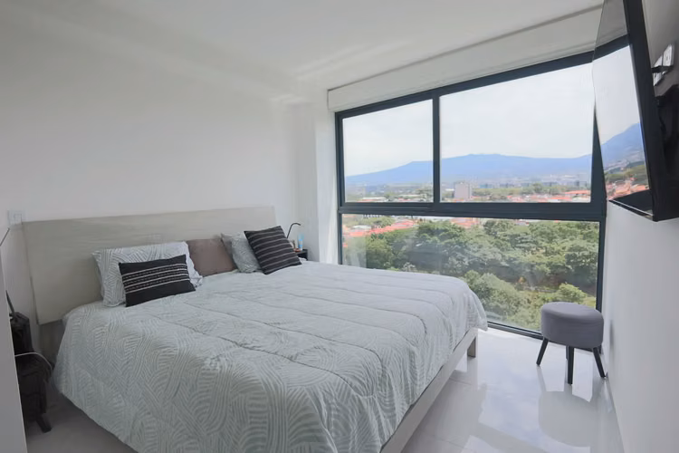 Venta Apartamento Moderno de 2 Habitaciones con Vistas Panorámicas en San José - Imagen 8