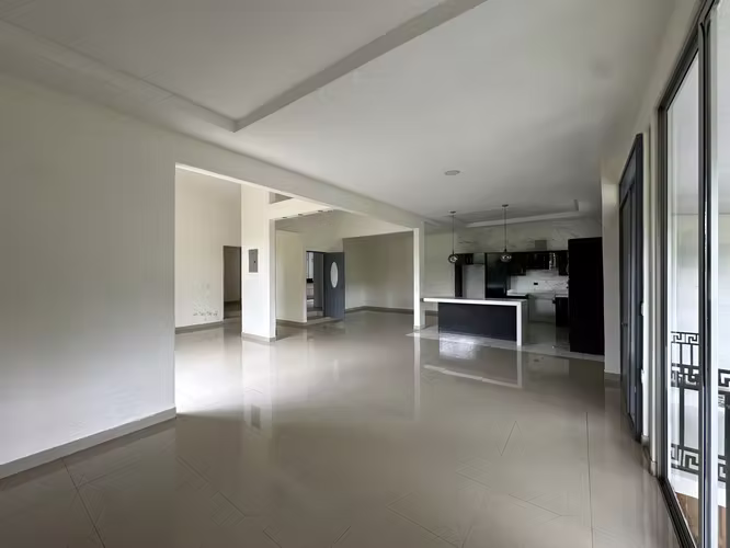 Casa en condominio | 312 m² | 3 habitaciones | 3 parqueos - Imagen 9
