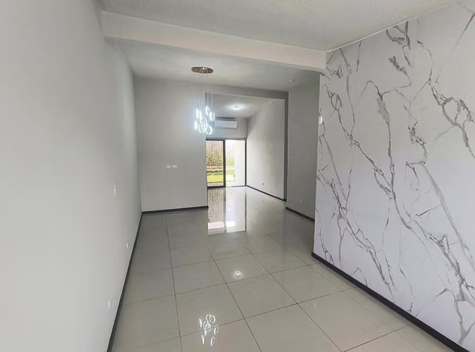 SE ALQUILA CASA EN CONDOMINIO VALLE SAN LORENZO - HEREDIA - Imagen 2