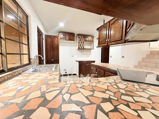 Alquiler de Casa con Ático en San Rafael de Escazú - Imagen 4