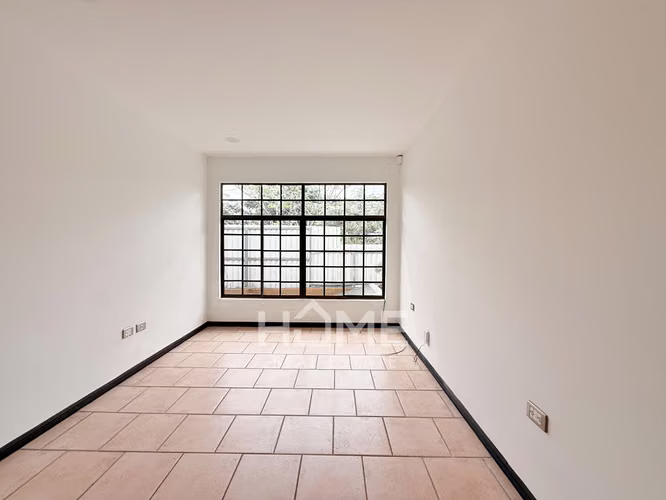 Alquiler Casa con Patio en San Rafel de Escazu - Imagen 11