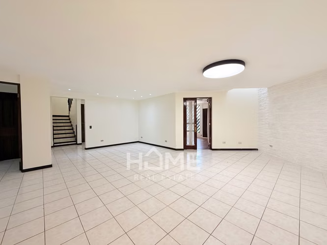 Alquiler de Casa Amplia y Familiar en San Rafael de Escazú - Imagen 5