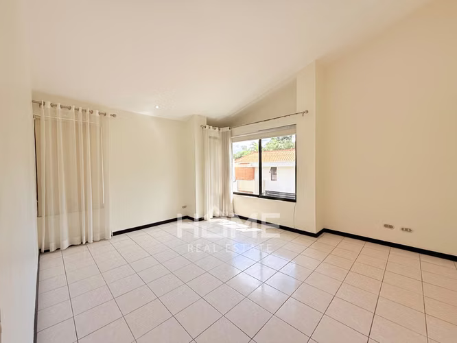Alquiler de Casa Amplia y Familiar en San Rafael de Escazú - Imagen 17