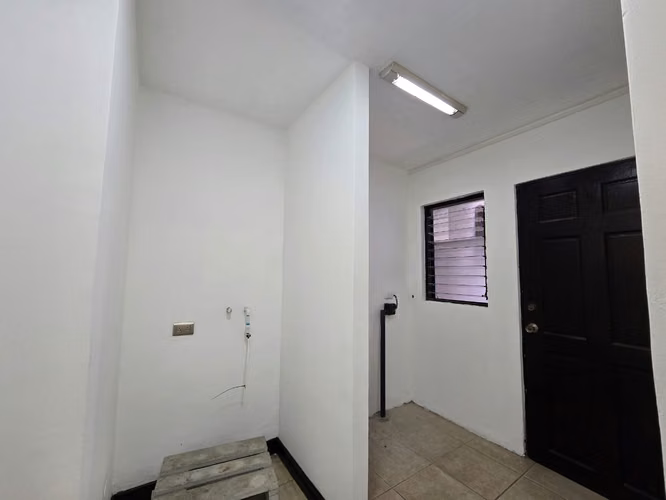 Amplia casa en condo en Guachipelín Norte – Ideal para Adulto Mayor $1650 - Imagen 7