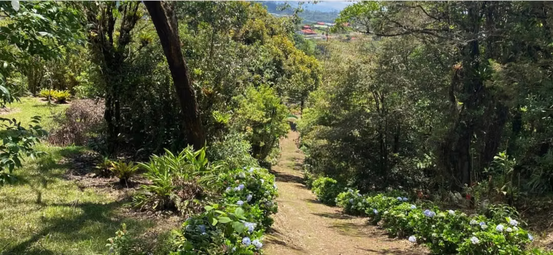 Finca con casa ideal para ECO TURISMO, San Isidro del Guarco, Cartago $1750 - Imagen 2