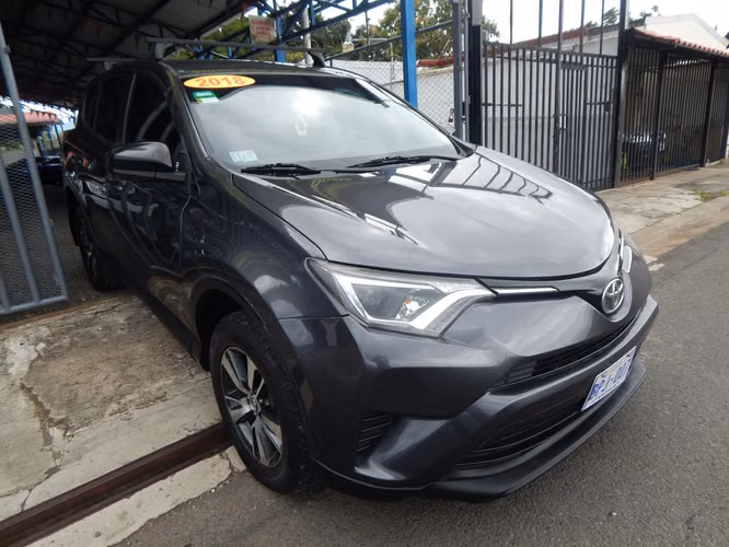 TOYOTA RAV4 VVT-I 4X4 AUTOMATICO 2018
