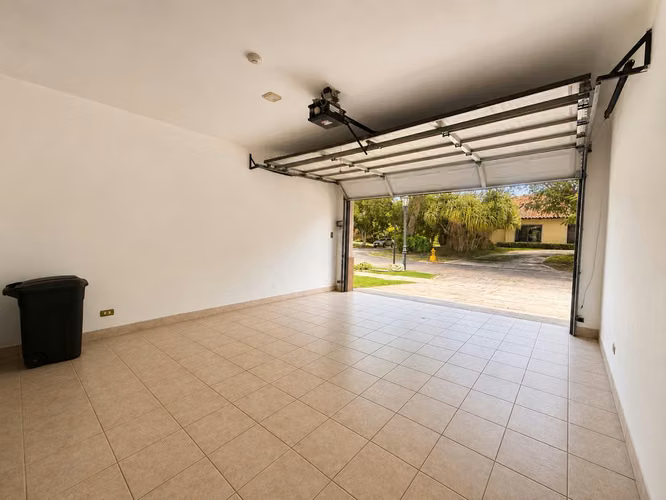 VENTA / ALQUILER DE CASA EN BOSQUES DE LINDORA* - Imagen 18