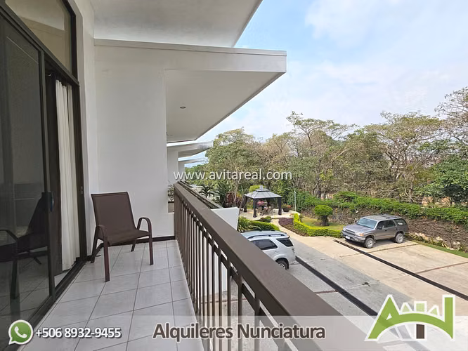 Apartamento Amueblado en Guachipelín de Escazú con AC - Imagen 9