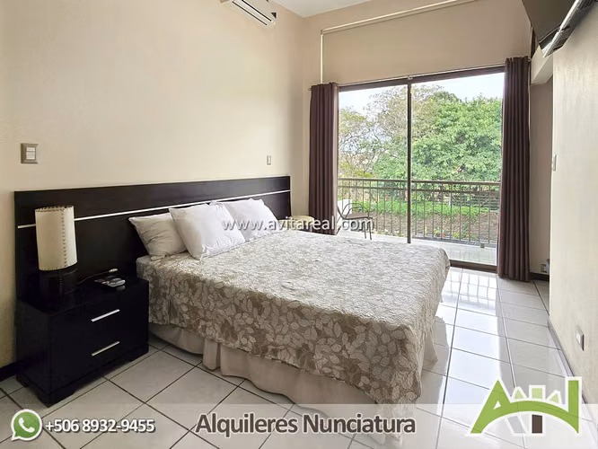 Apartamento Amueblado en Guachipelín de Escazú con AC - Imagen 7