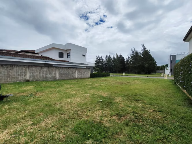 Se vende hermoso lote en Santo Domingo de Heredia. Residencial Exlusivo. - Imagen 5